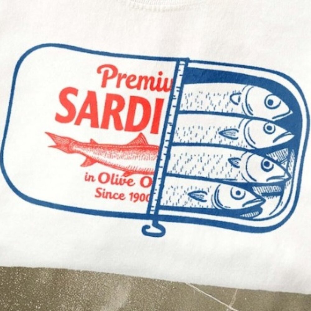 Retro Fish Graphic Tee for Men Women, Trendy Aesthetic Top - Picture 2 of 3